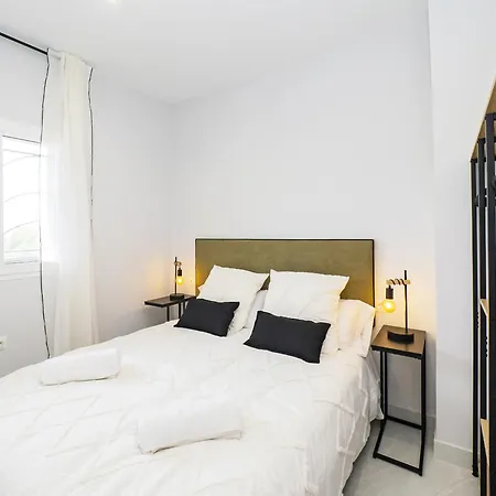 Cubo's Lauro Golf Buganvilla Apartment *